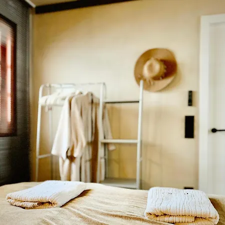 Yoso Tenerife Apartment *